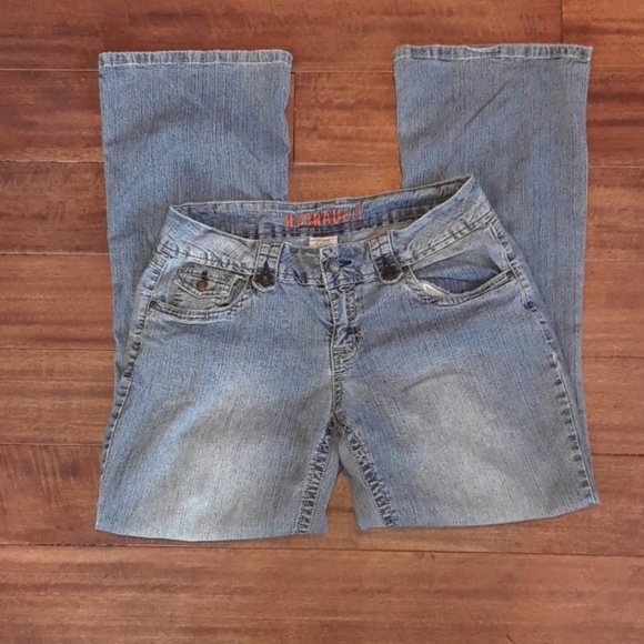 Hydraulic Premium Stretch Faded Bootcut Jeans - Picture 2 of 8